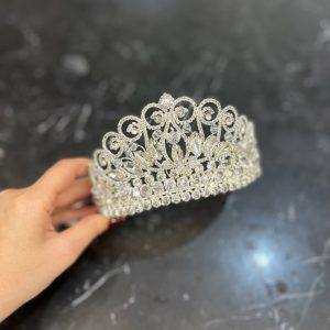 Alternative view of تاج عروس نقره‌ای اسلیمی بلند