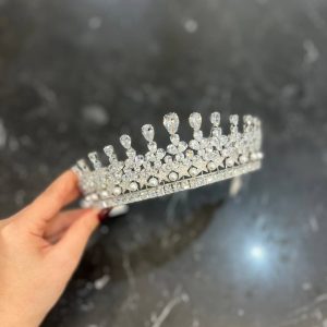 Alternative view of تاج عروس نقره‌ای نگین‌ردیفی