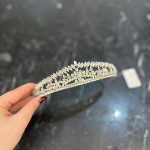 تاج عروس ظریف گل‌دار وارداتی - تصویر 2