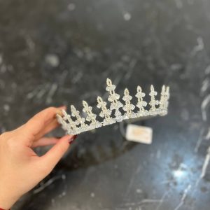 Alternative view of تاج عروس نقره‌ای برگ‌دار
