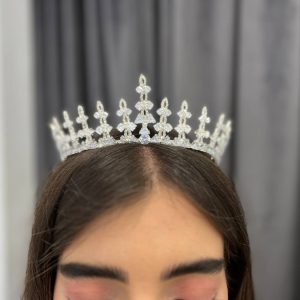 تاج عروس نقره‌ای برگ‌دار