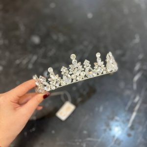 تاج عروس نقره‌ای گل‌دار - تصویر 2