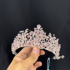 تاج صورتی عروسکی